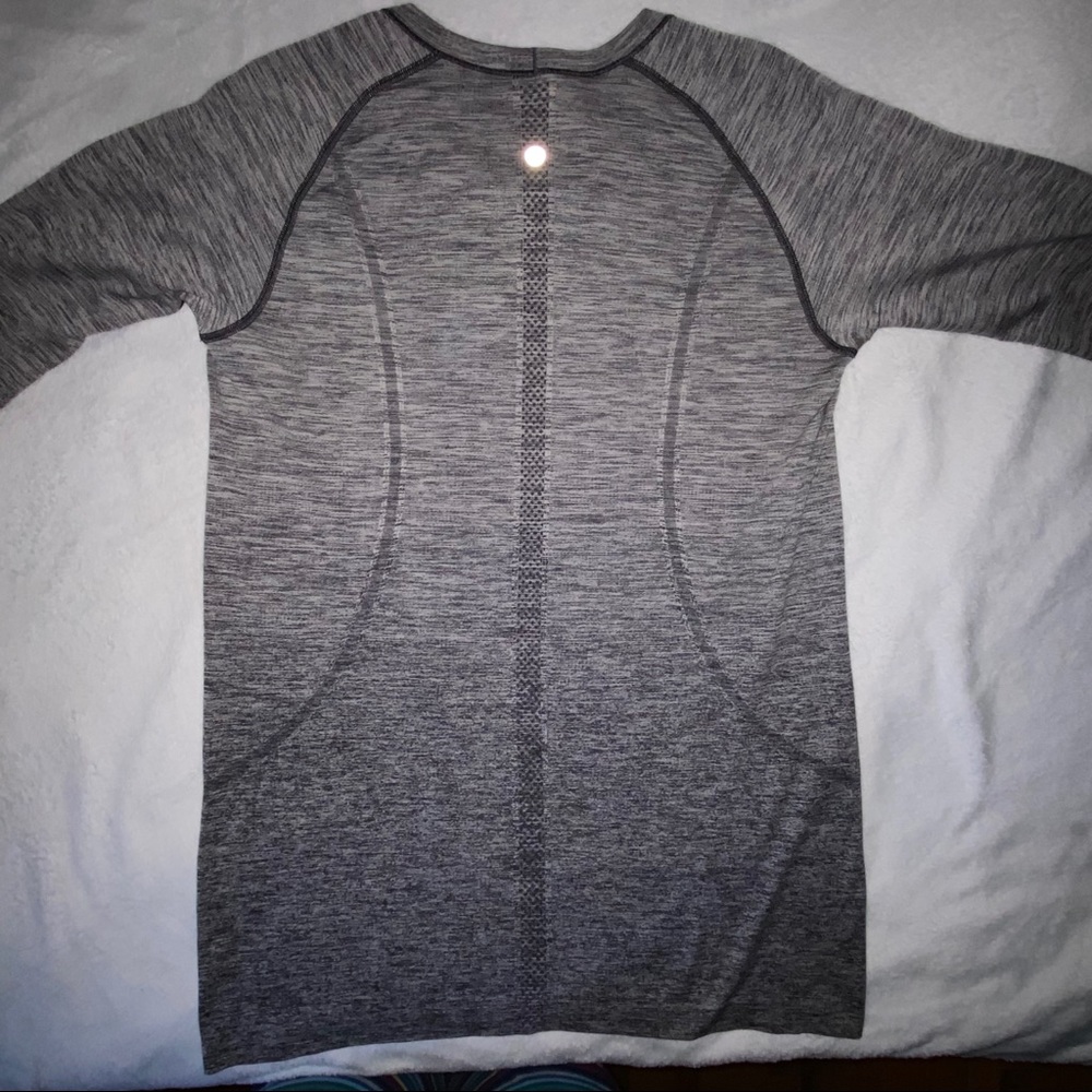 Lululemon swiftly tech long sleeve top